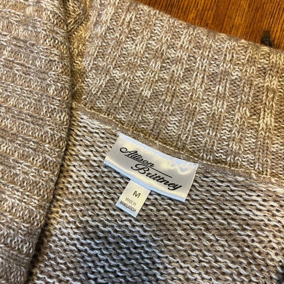 Tan Knit Cardigan Size M - Picture 7 of 8